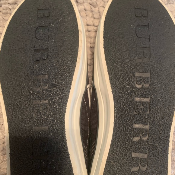 Women’s Burberry Navy slip Ins - Picture 2 of 9